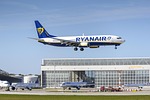 ryanair boeing 737-800 egg-fzk airport munich muc eddm stock photo